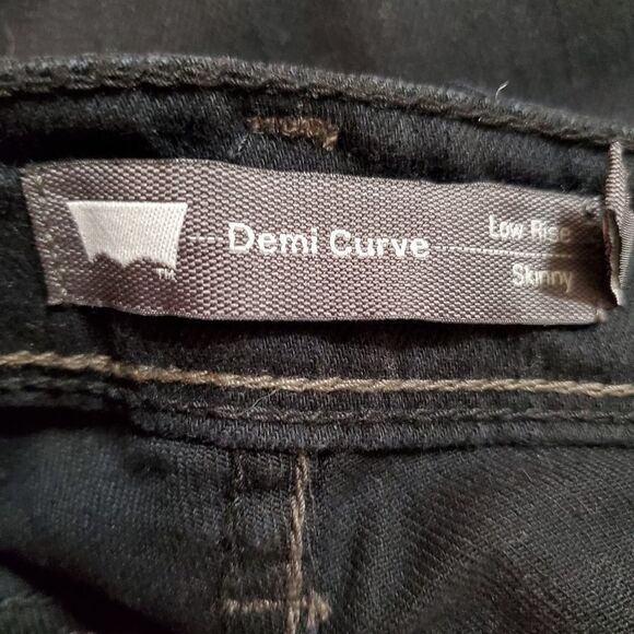 Levi's Demi Curve Low Rise Skinny Black Jeans (1/25) - Picture 6 of 6